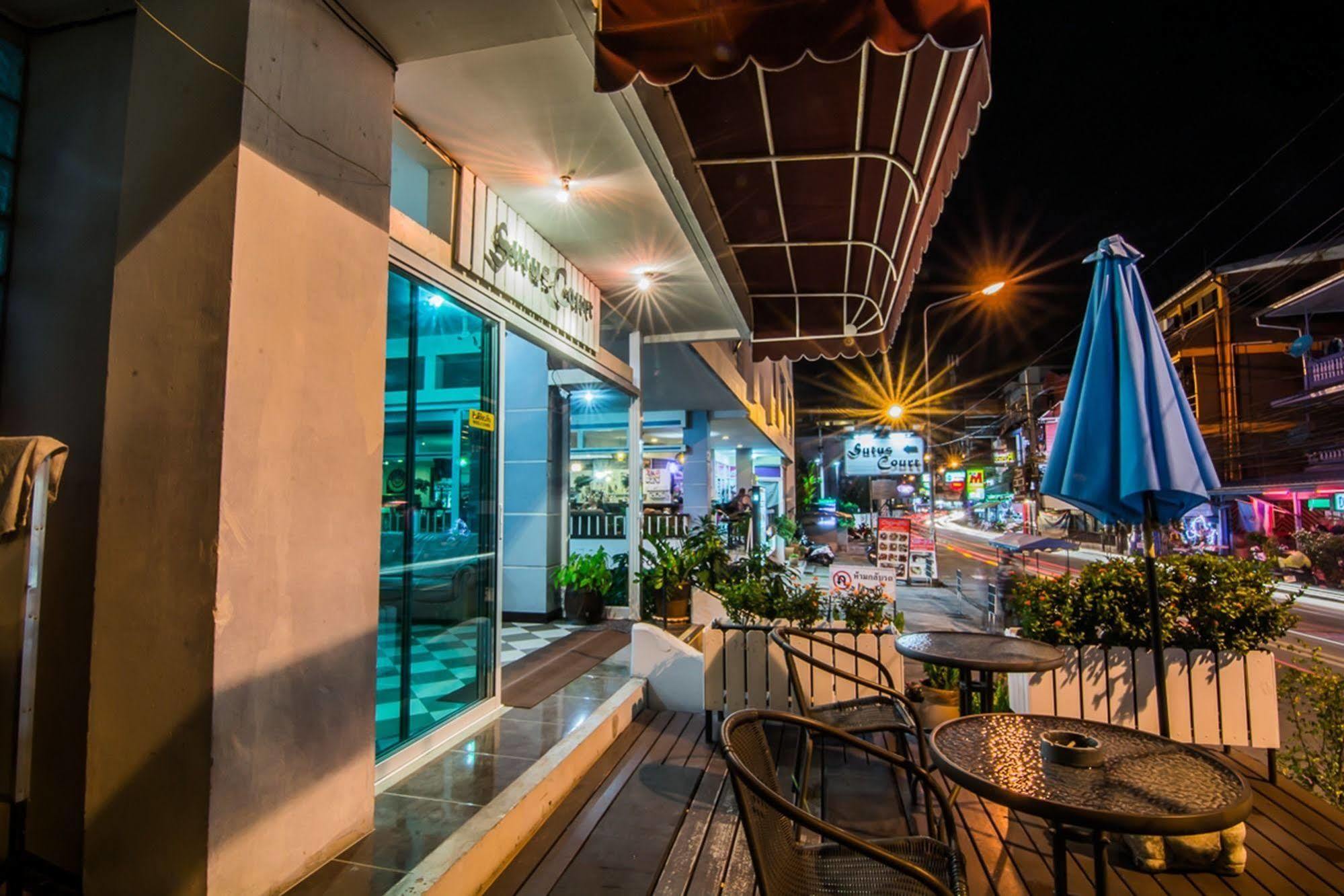 Sutus Court 1 Hotel Pattaya Bagian luar foto
